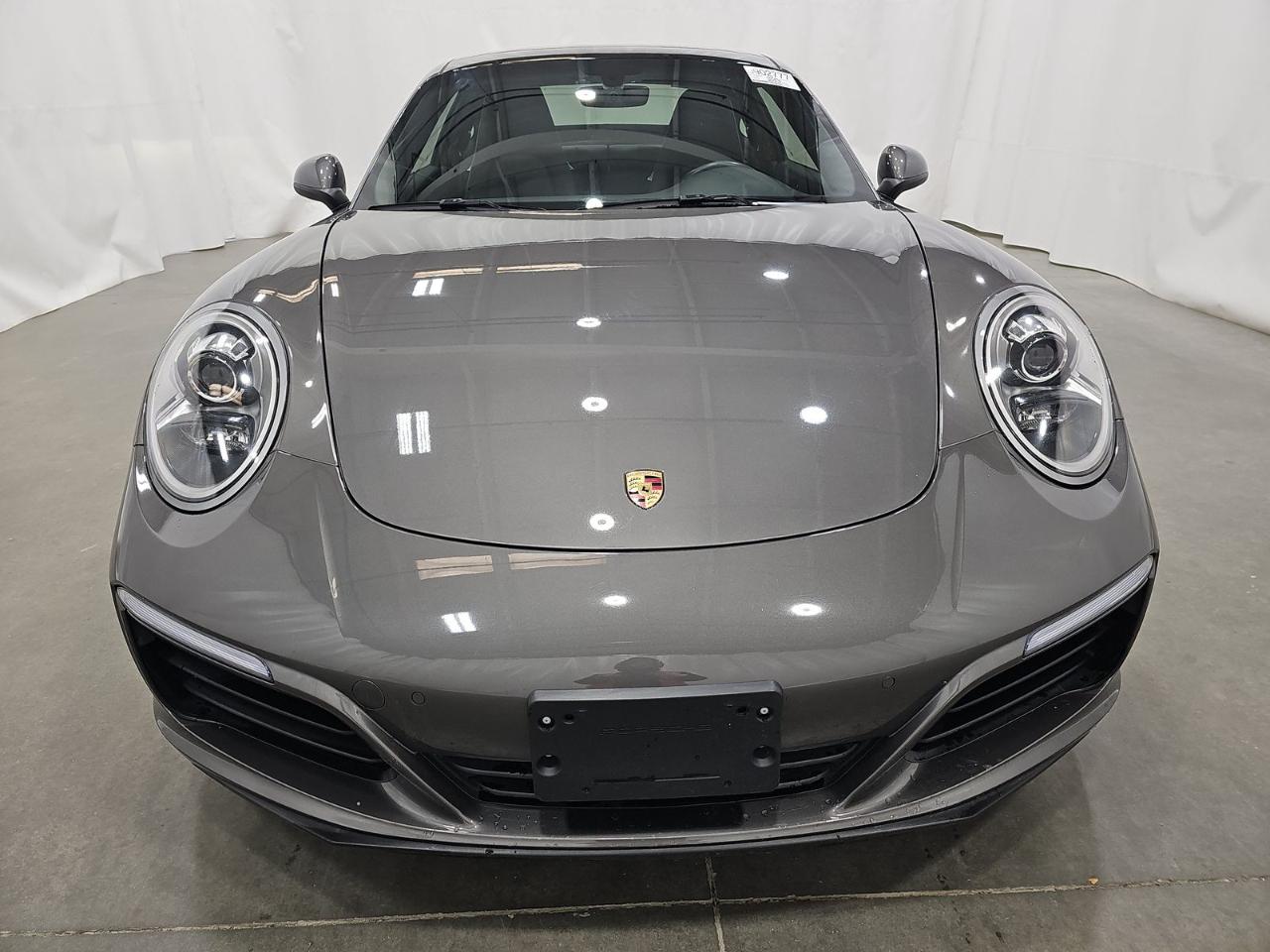 Porsche 911 Carrera Coupe 2018