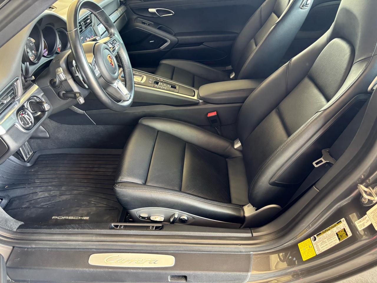 Porsche 911 Carrera Coupe 2018