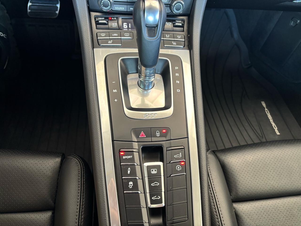 Porsche 911 Carrera Coupe 2018