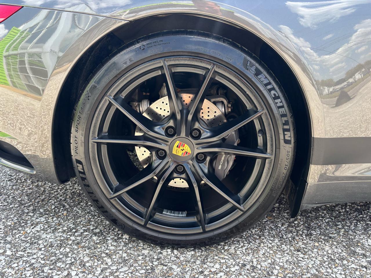 Porsche 911 Carrera Coupe 2018