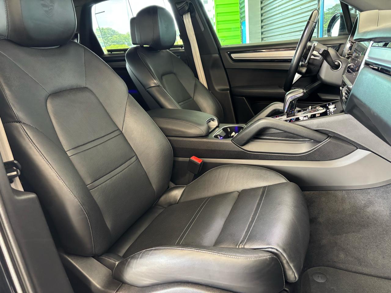 Porsche Cayenne Platinum Edition E-Hybrid AWD 2022