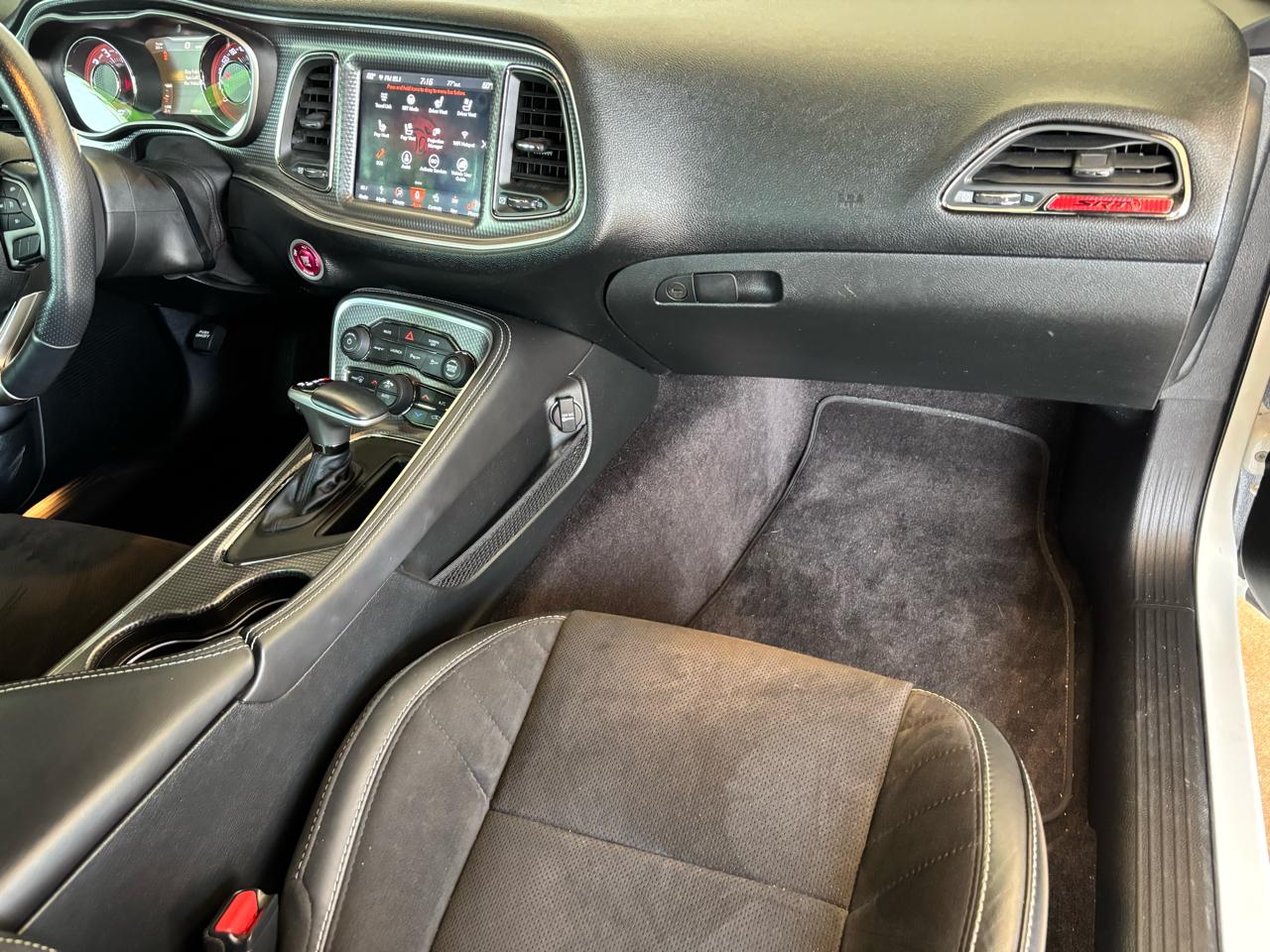 Dodge Challenger SRT Hellcat RWD 2018