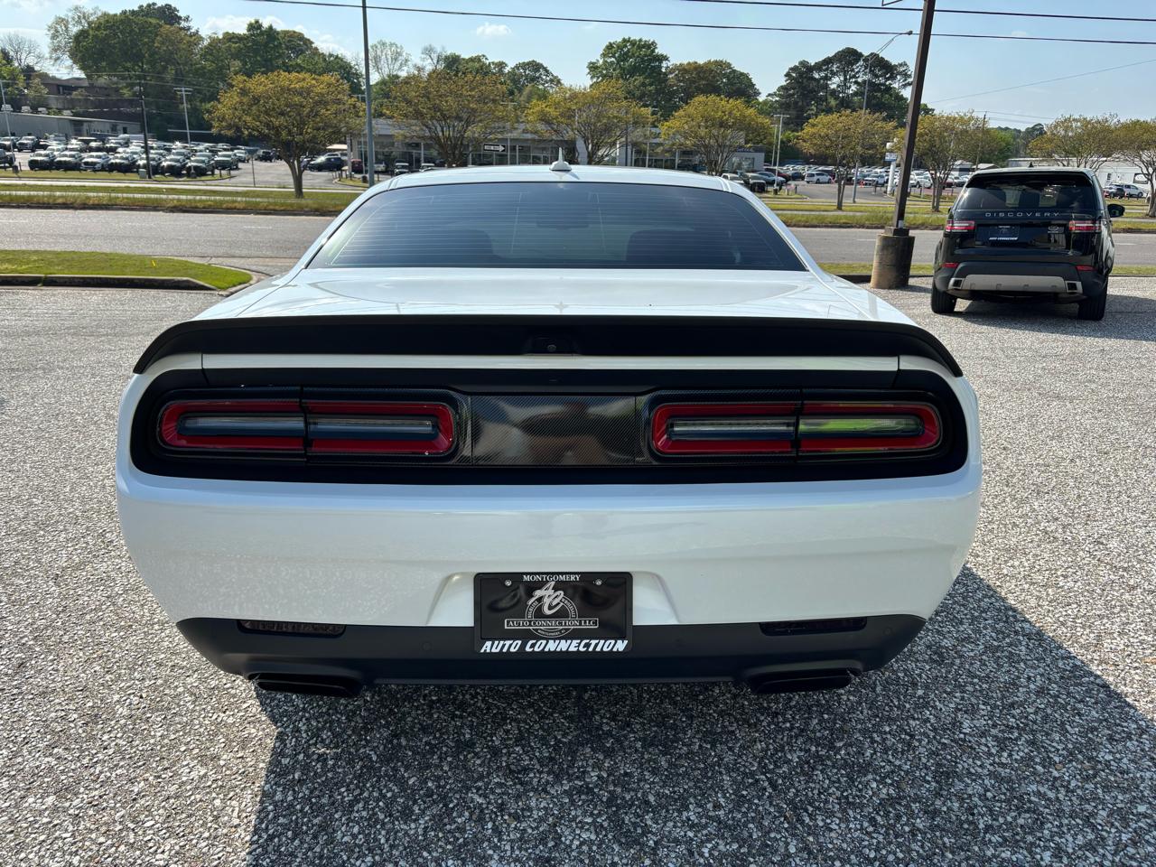 Dodge Challenger SRT Hellcat RWD 2018
