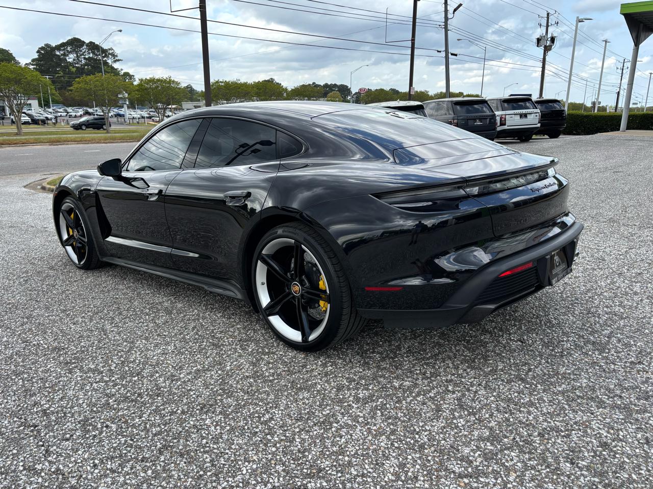 Porsche Taycan Turbo Sedan 2020