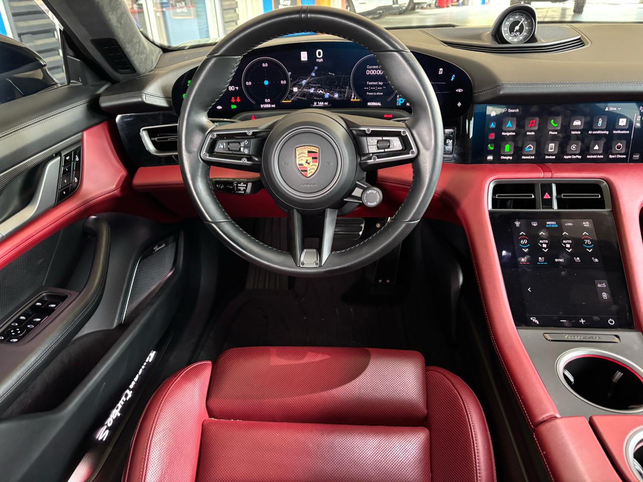 Porsche Taycan Turbo Sedan 2020