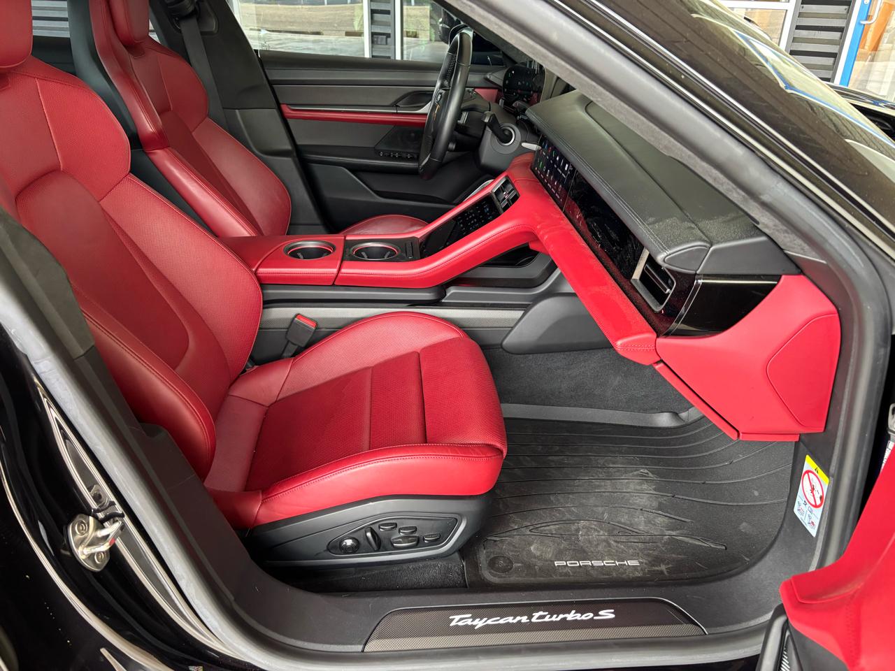 Porsche Taycan Turbo Sedan 2020