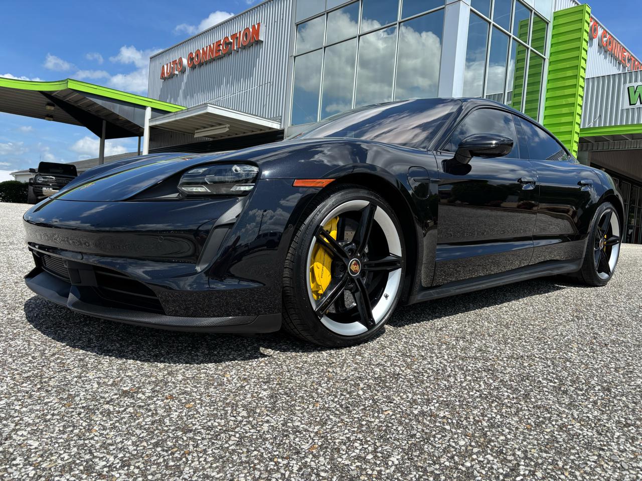 Porsche Taycan Turbo S Sedan 2020