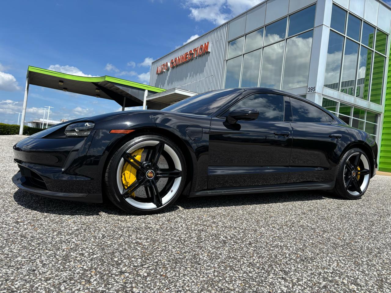 Porsche Taycan Turbo S Sedan 2020