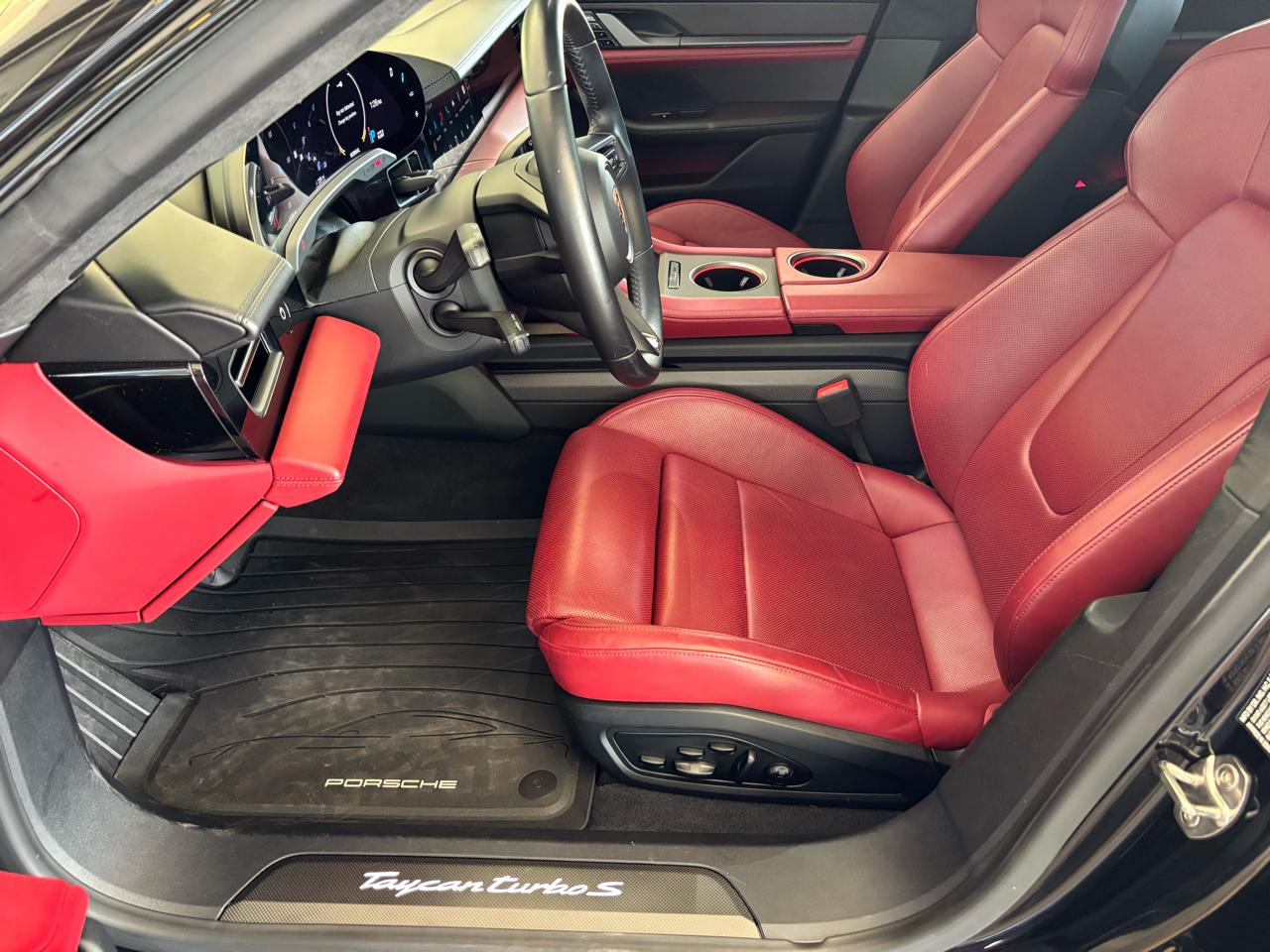 Porsche Taycan Turbo S Sedan 2020