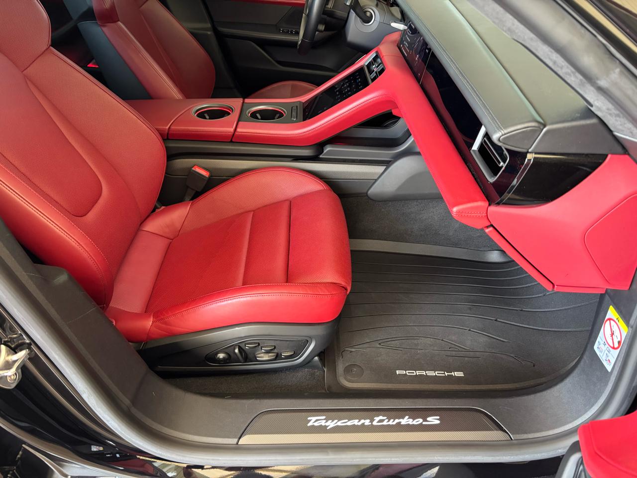 Porsche Taycan Turbo S Sedan 2020