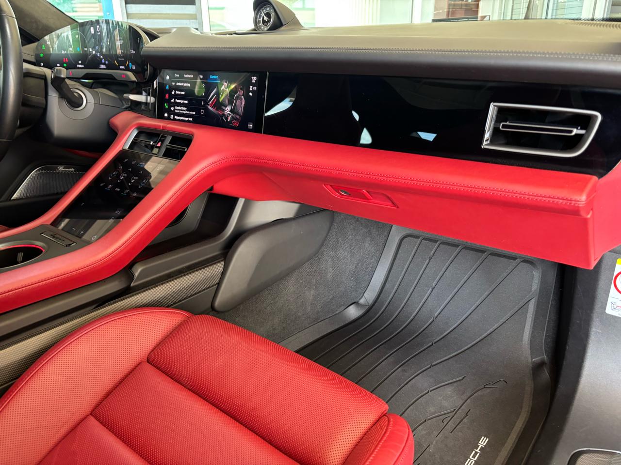 Porsche Taycan Turbo S Sedan 2020