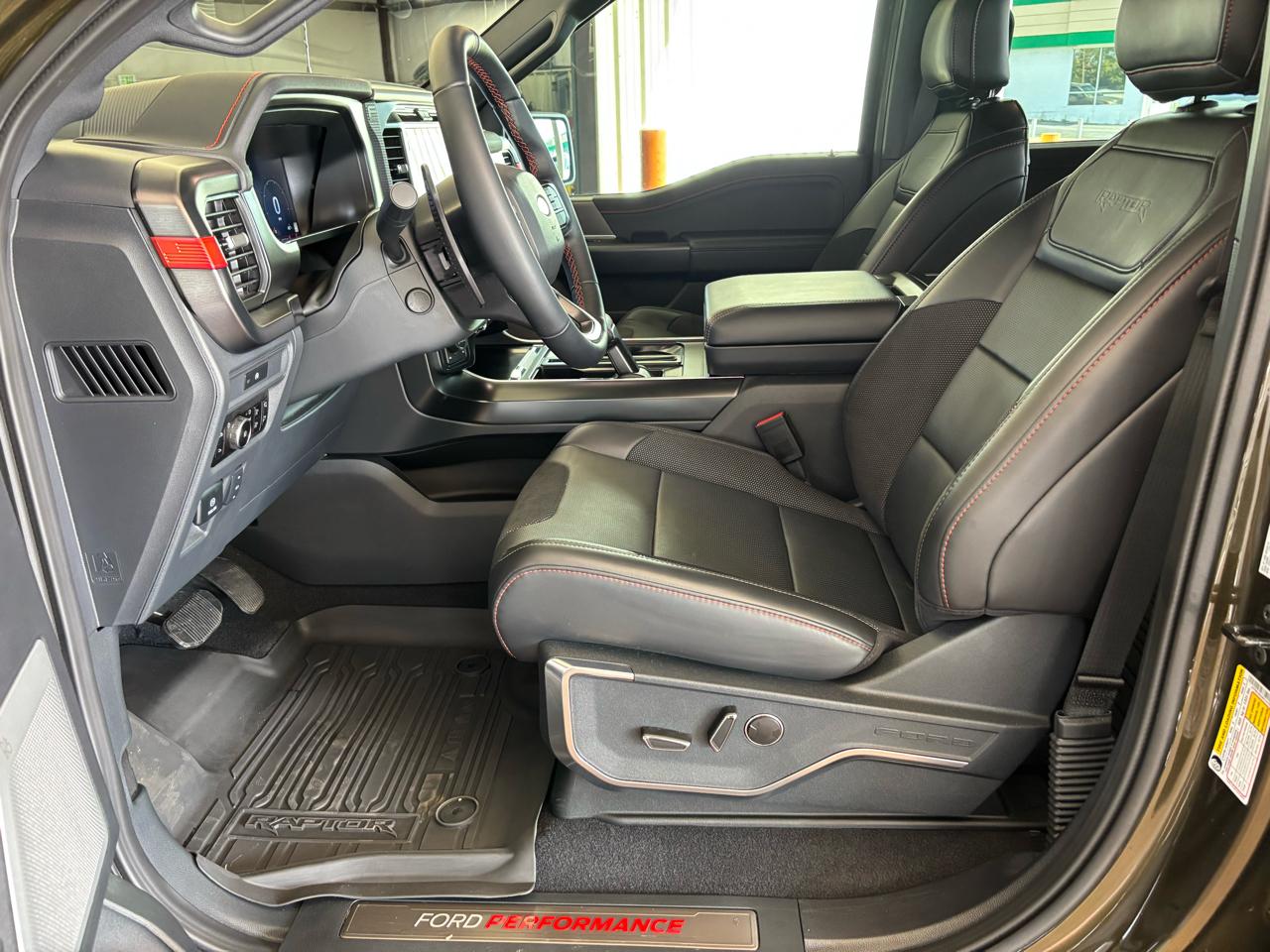 Ford F-150 Raptor 4WD SuperCrew 5.5' Box 2025