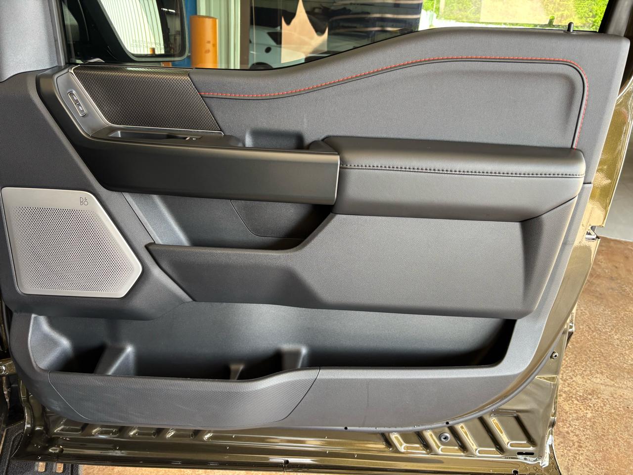 Ford F-150 Raptor 4WD SuperCrew 5.5' Box 2025