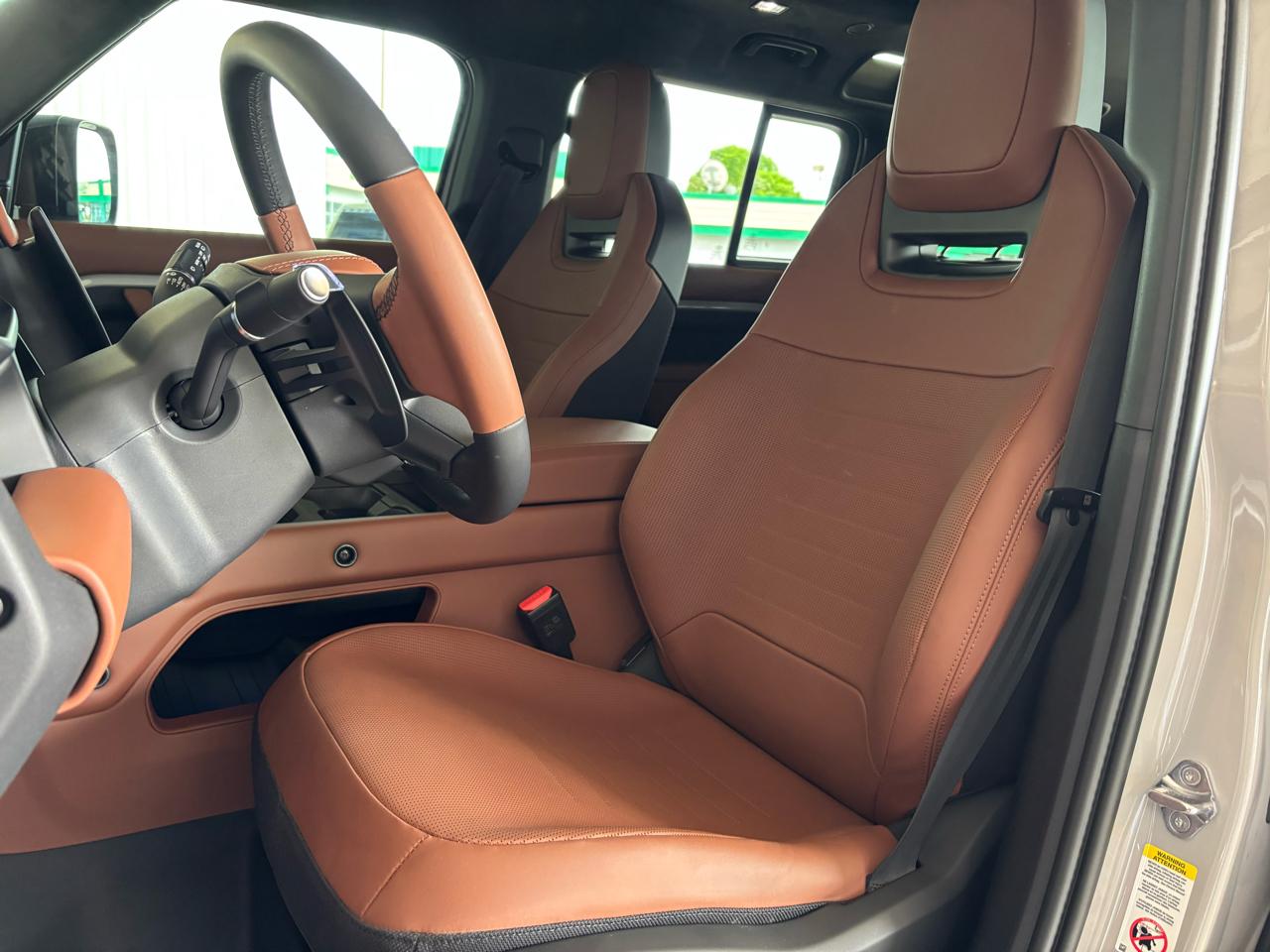 Land Rover Defender 110 P635 OCTA 2026