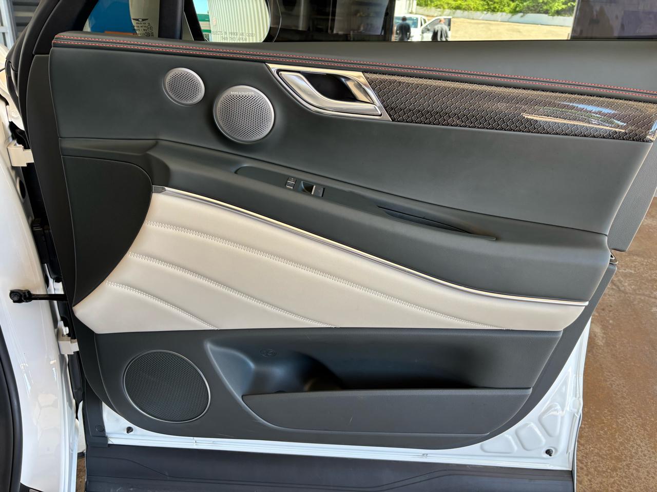 Genesis GV80 Coupe 3.5T e-SC AWD 2025