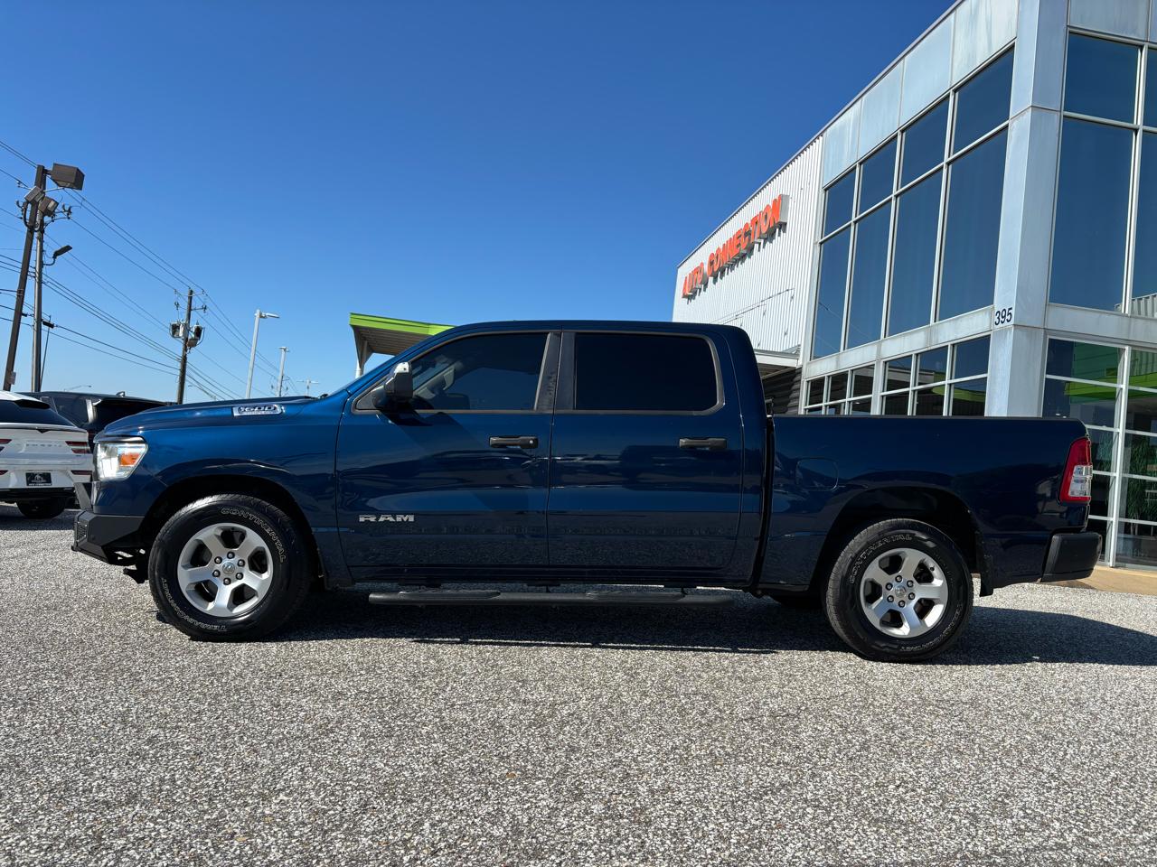 RAM 1500 2WD Crew Cab 140.5" Tradesman 2019