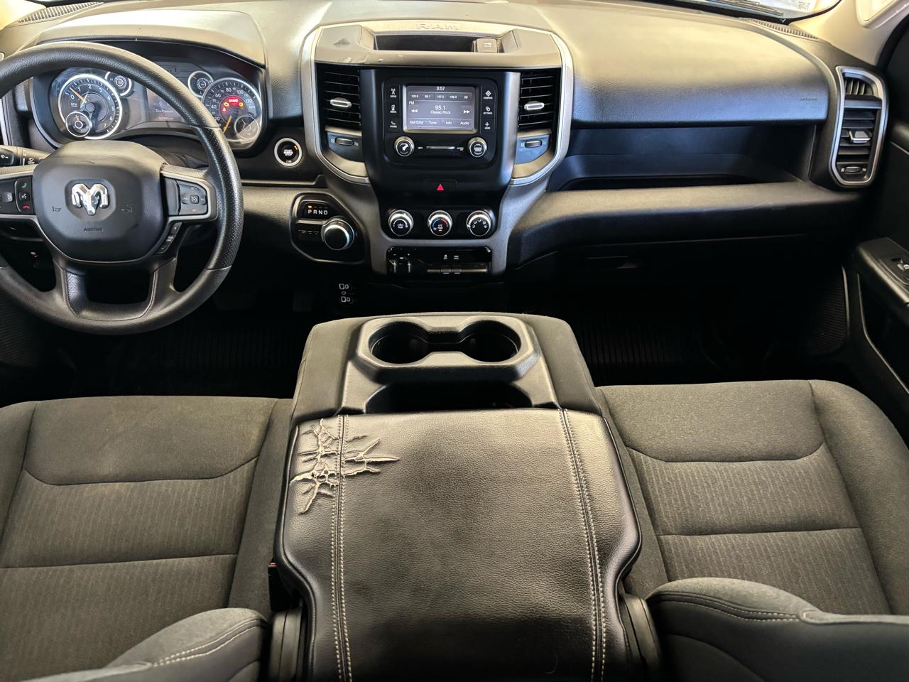 RAM 1500 2WD Crew Cab 140.5" Tradesman 2019