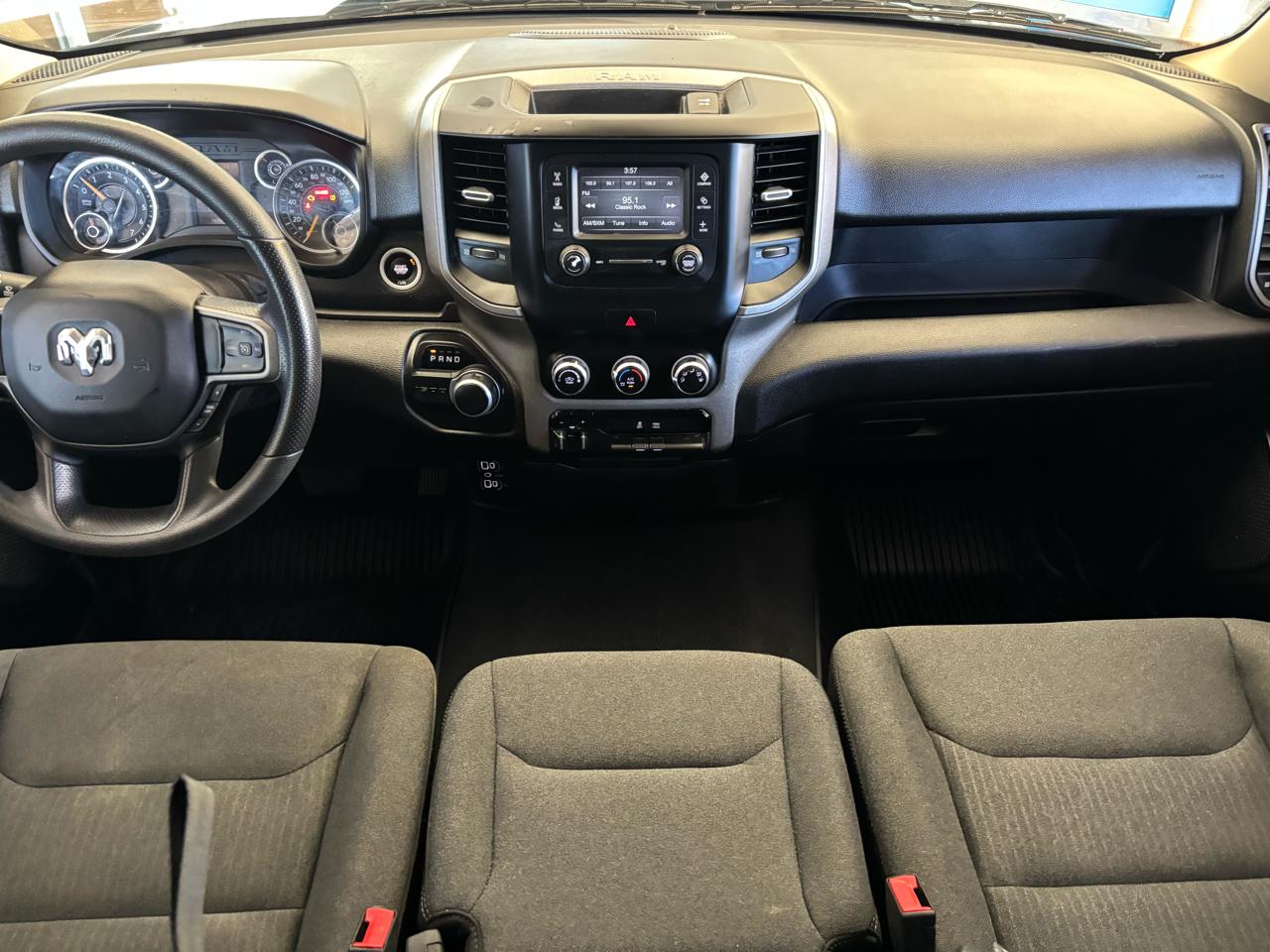 RAM 1500 2WD Crew Cab 140.5" Tradesman 2019