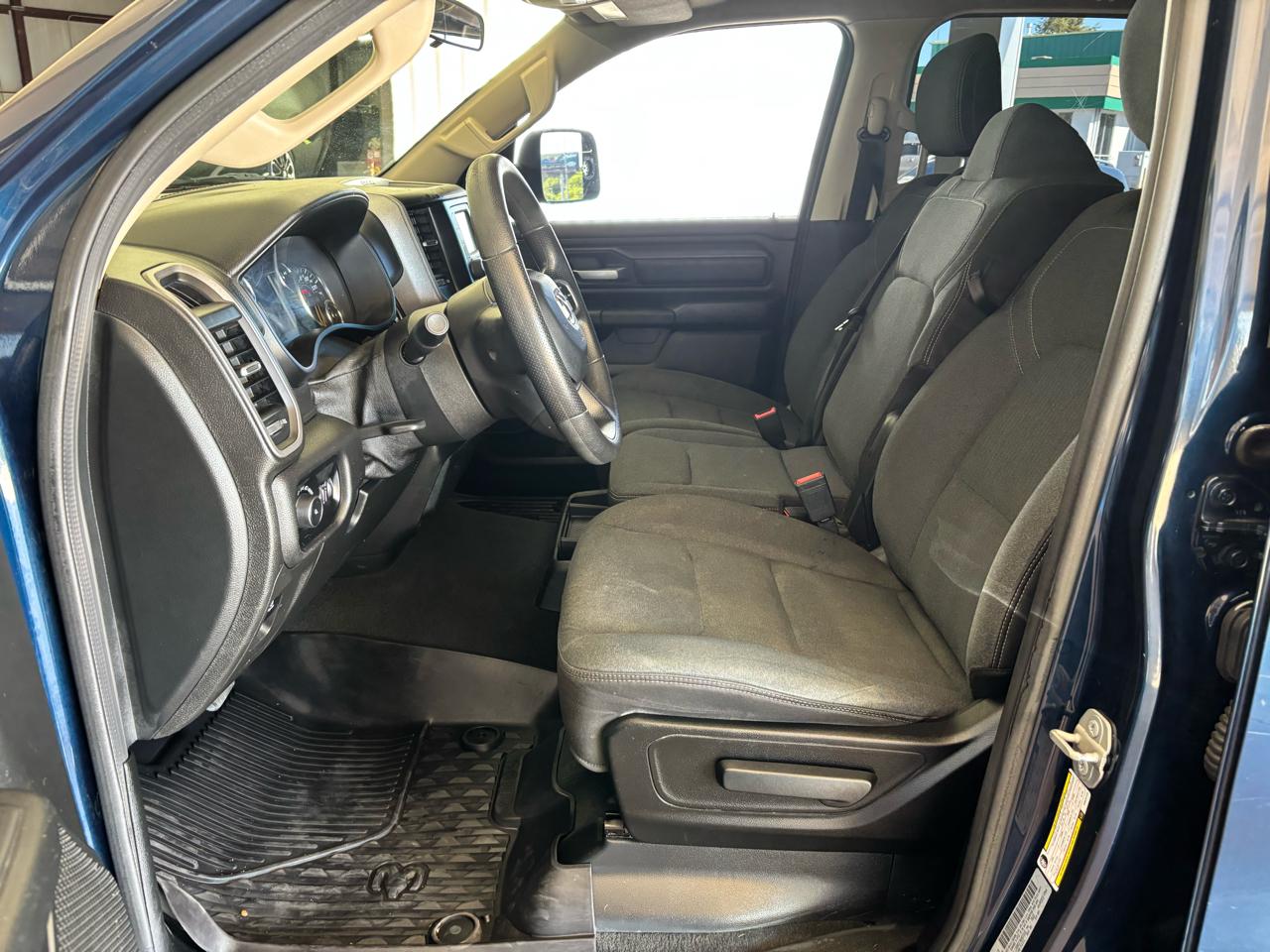 RAM 1500 2WD Crew Cab 140.5" Tradesman 2019
