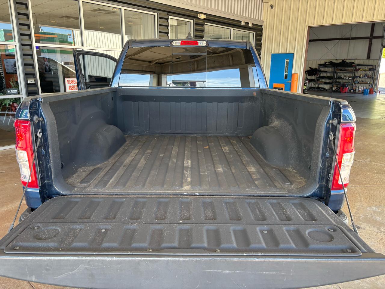 RAM 1500 2WD Crew Cab 140.5" Tradesman 2019