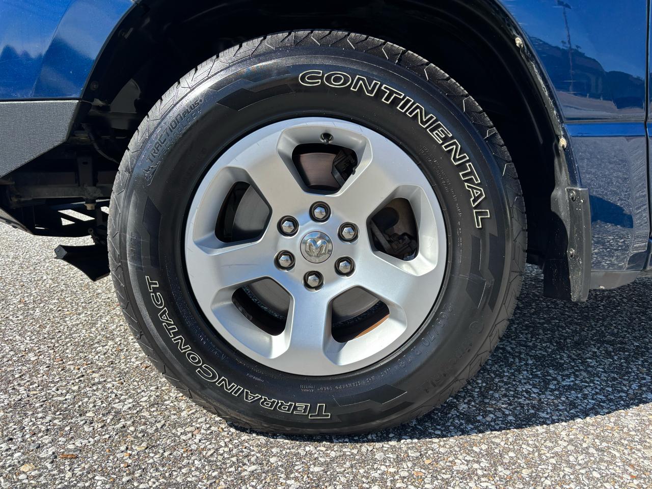 RAM 1500 2WD Crew Cab 140.5" Tradesman 2019