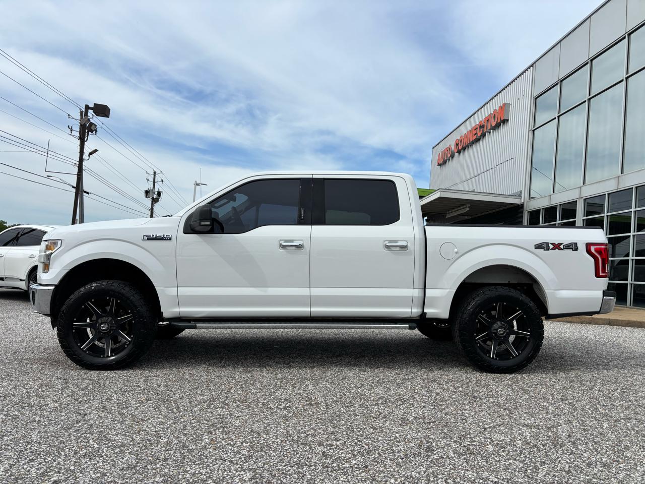 Ford F-150 4WD SuperCab 145" XLT 2016