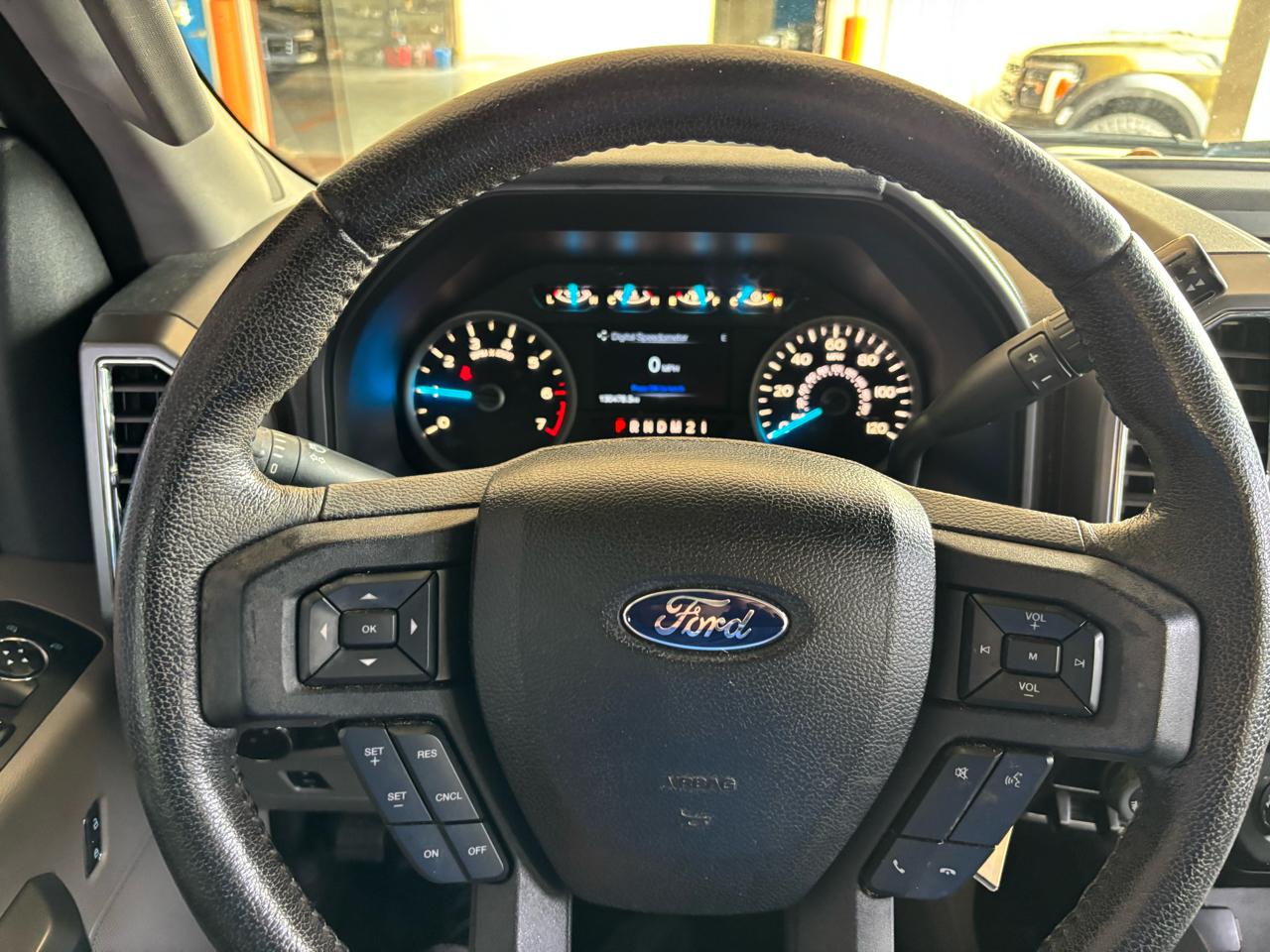 Ford F-150 4WD SuperCab 145" XLT 2016