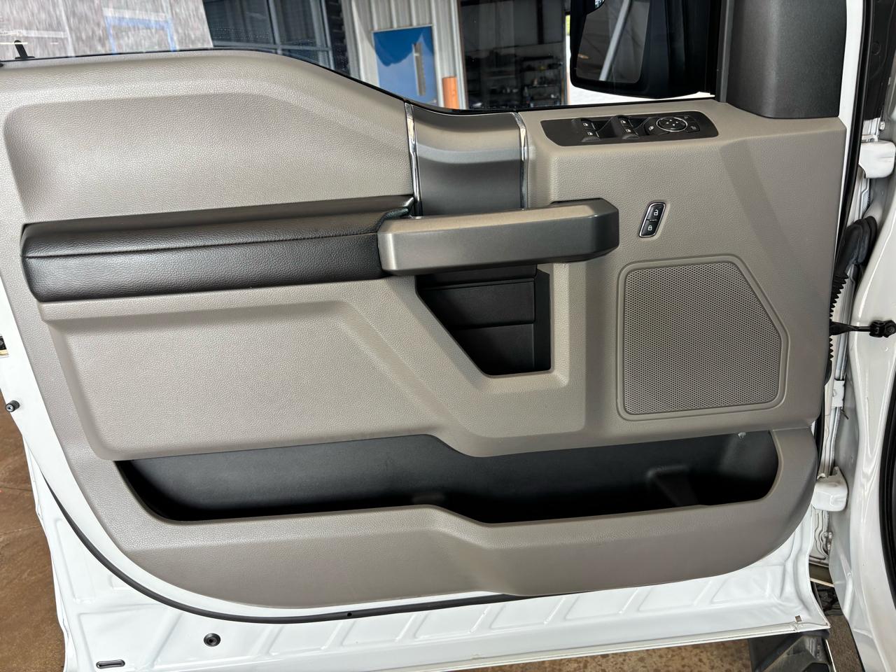 Ford F-150 4WD SuperCab 145" XLT 2016