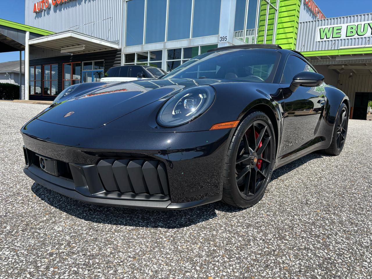 Porsche 911 Carrera 4 GTS Coupe 2025