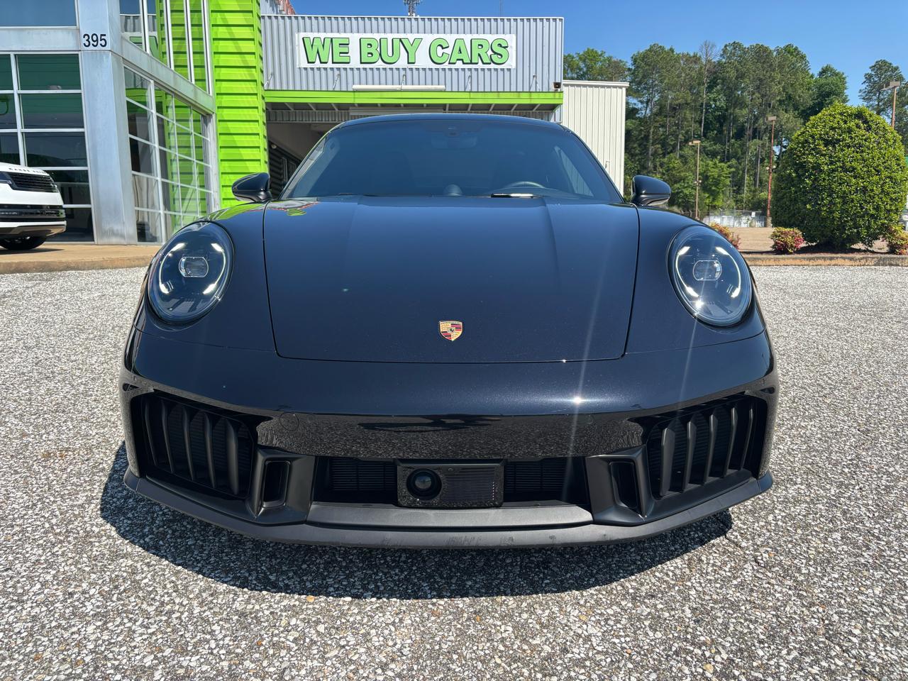 Porsche 911 Carrera 4 GTS Coupe 2025