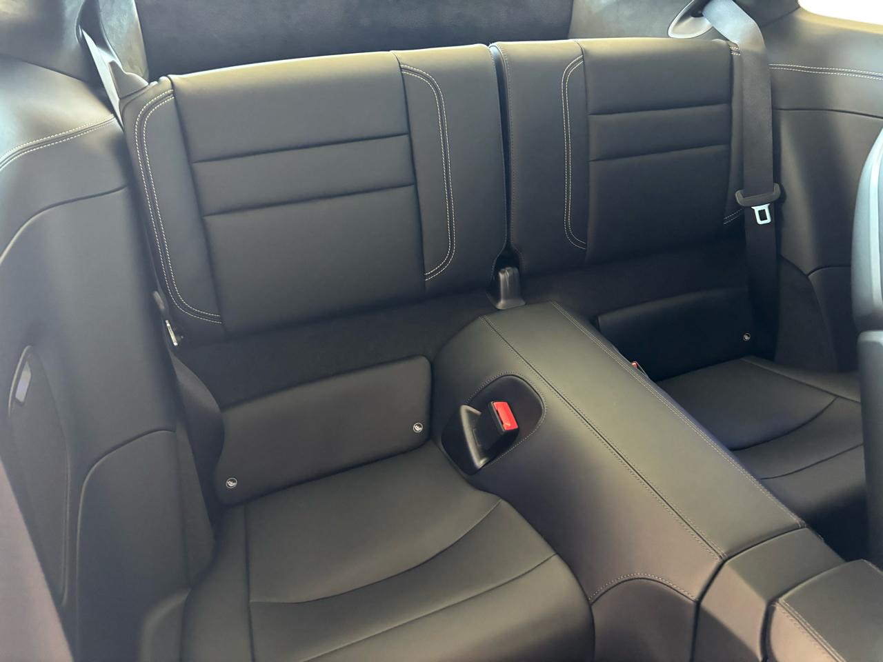 Porsche 911 Carrera 4 GTS Coupe 2025