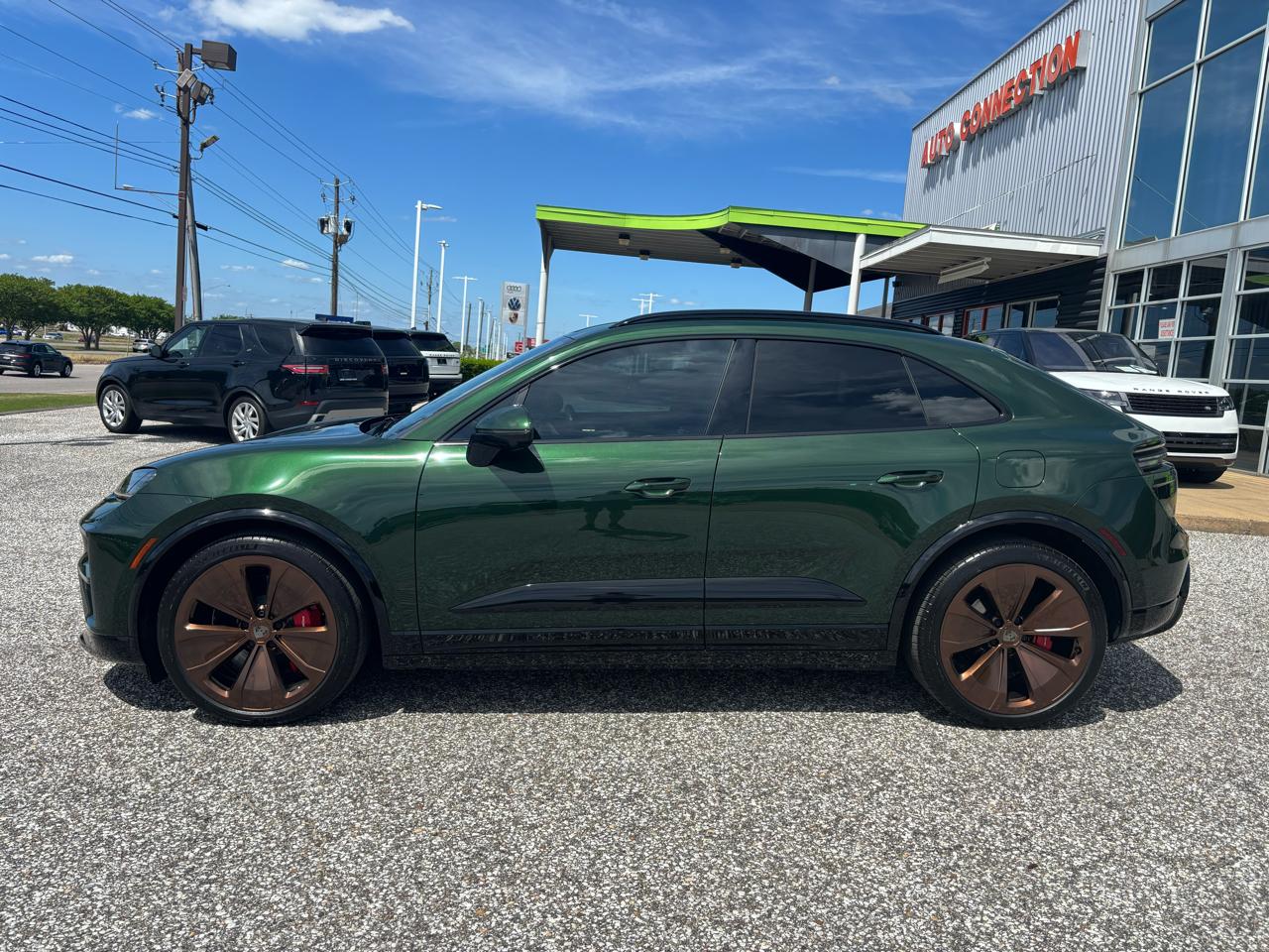 Porsche Macan Electric Turbo AWD 2024