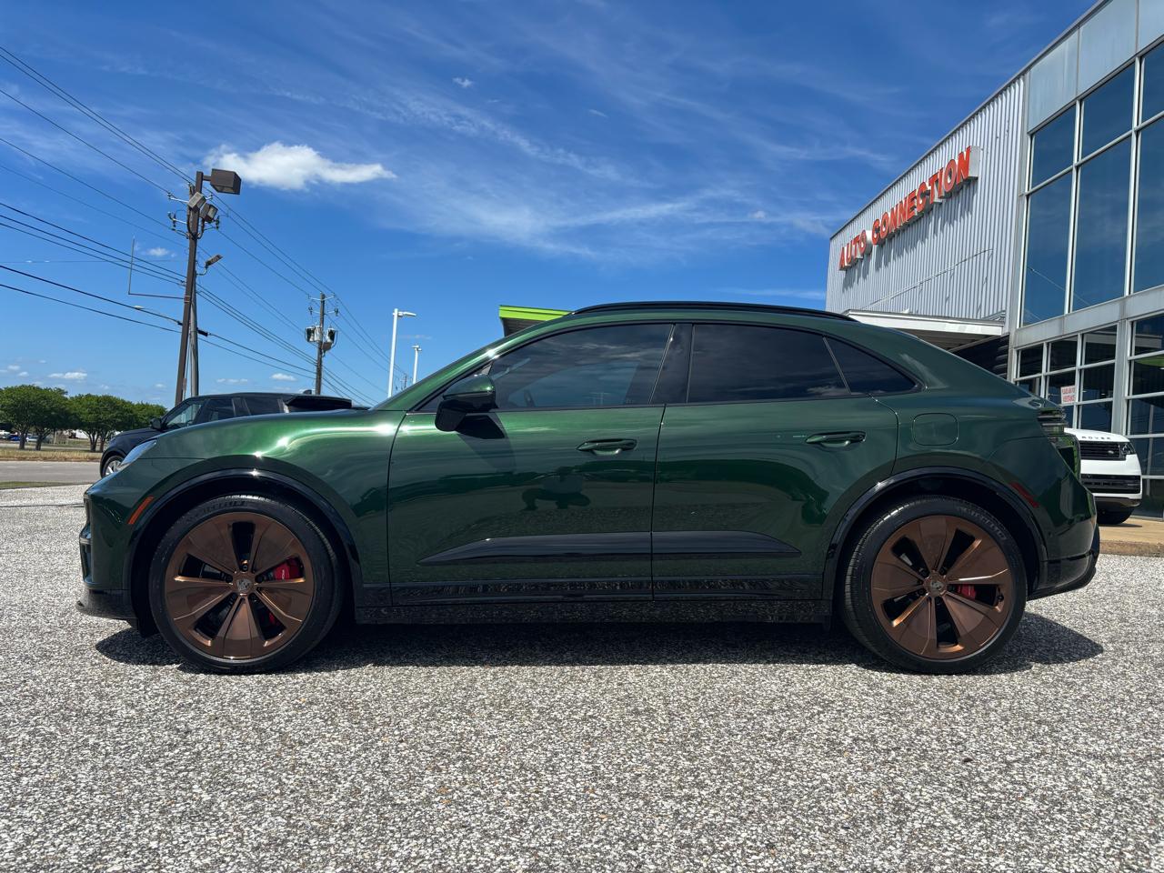 Porsche Macan Electric Turbo AWD 2024