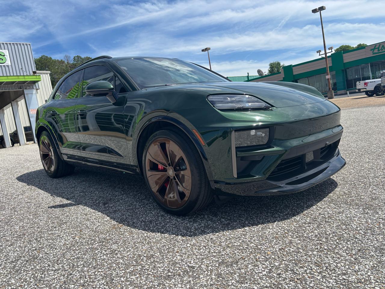 Porsche Macan Electric Turbo AWD 2024