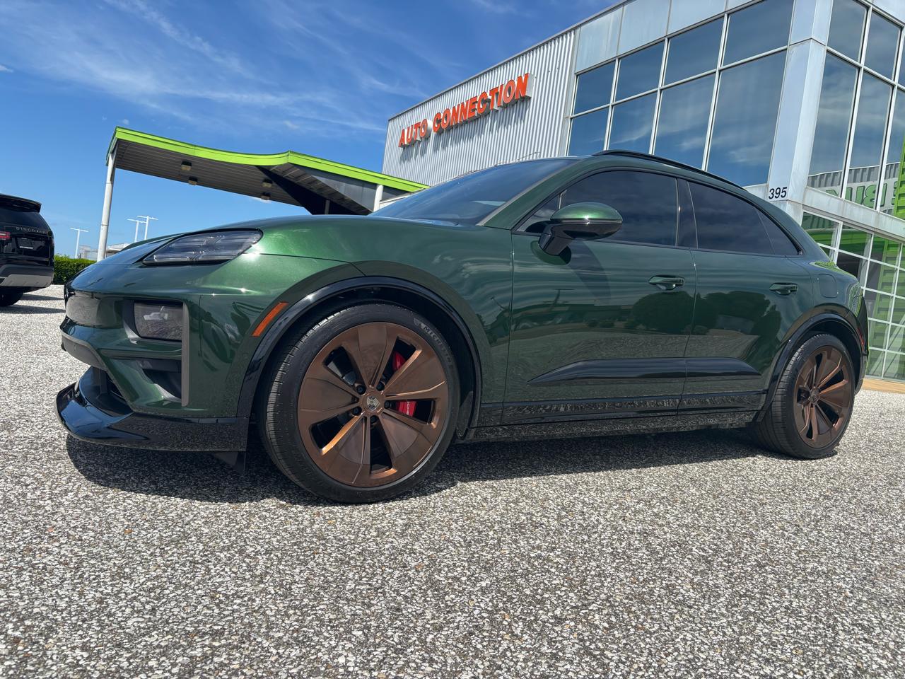 Porsche Macan Electric Turbo AWD 2024
