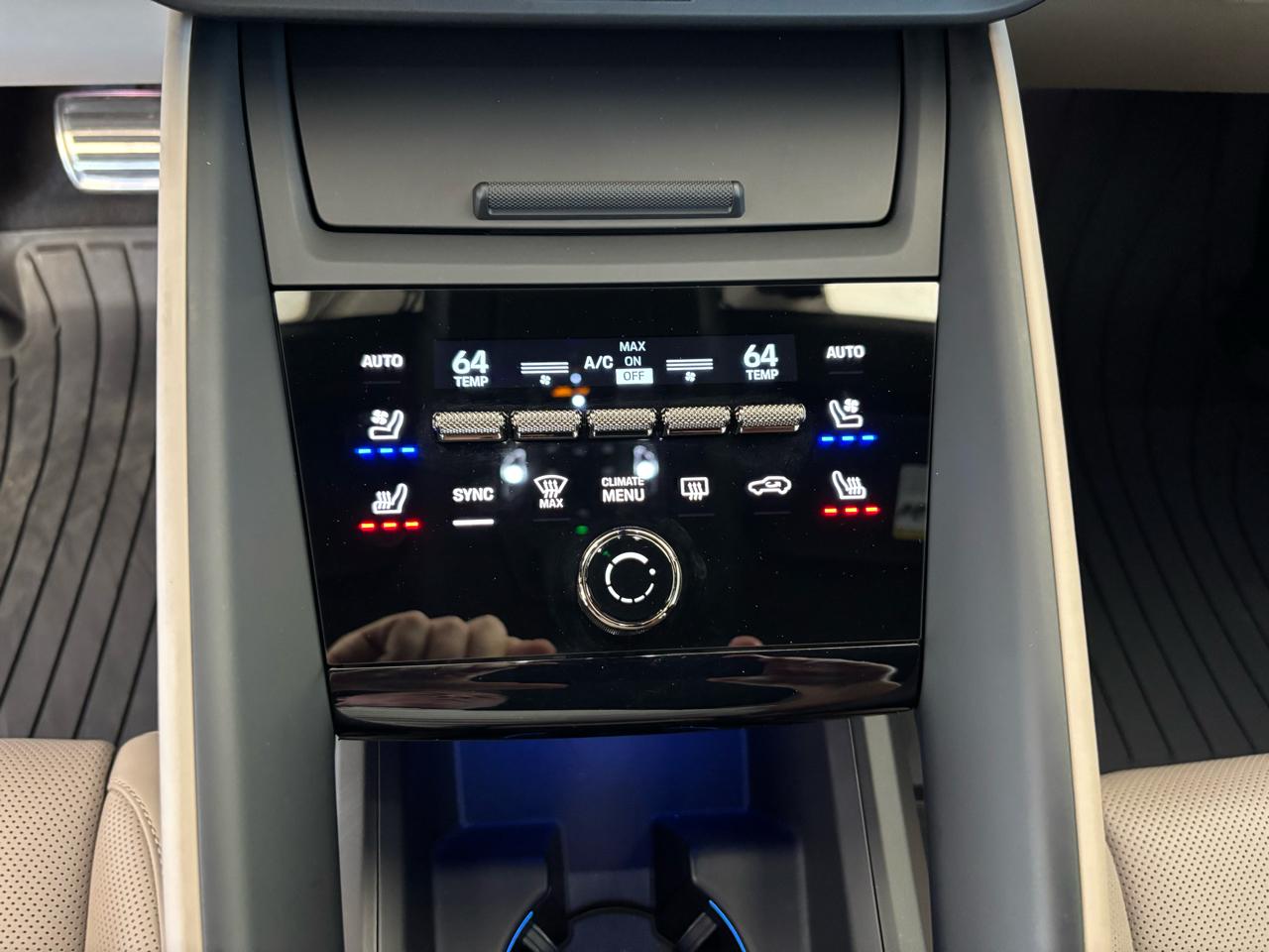 Porsche Macan Electric Turbo AWD 2024