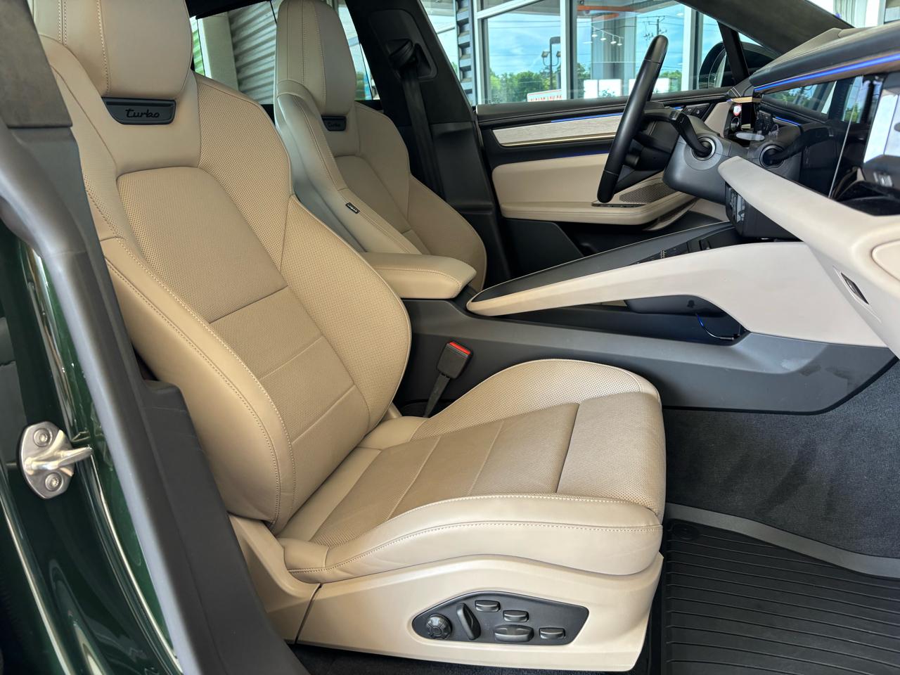 Porsche Macan Electric Turbo AWD 2024