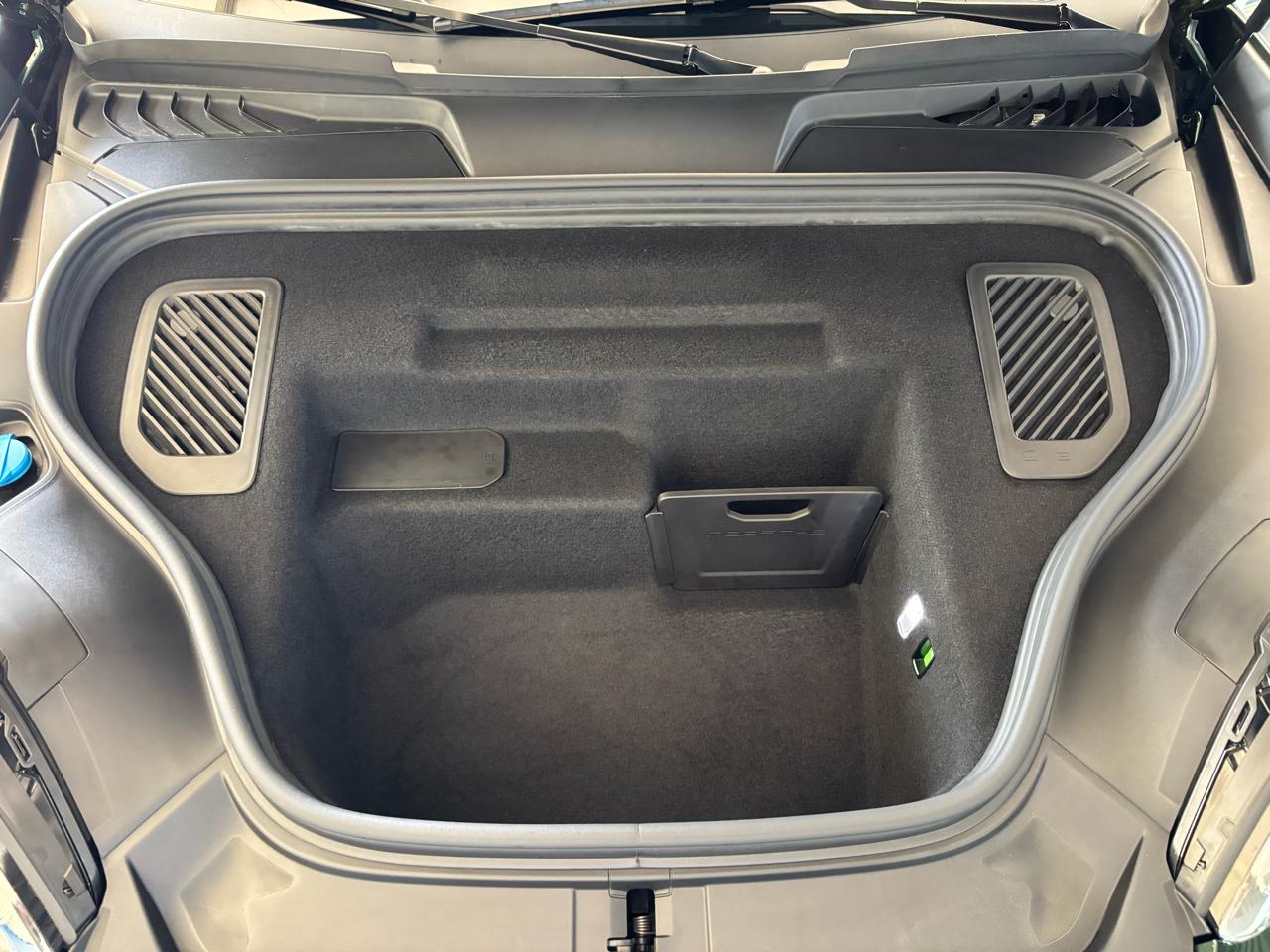 Porsche Macan Electric Turbo AWD 2024