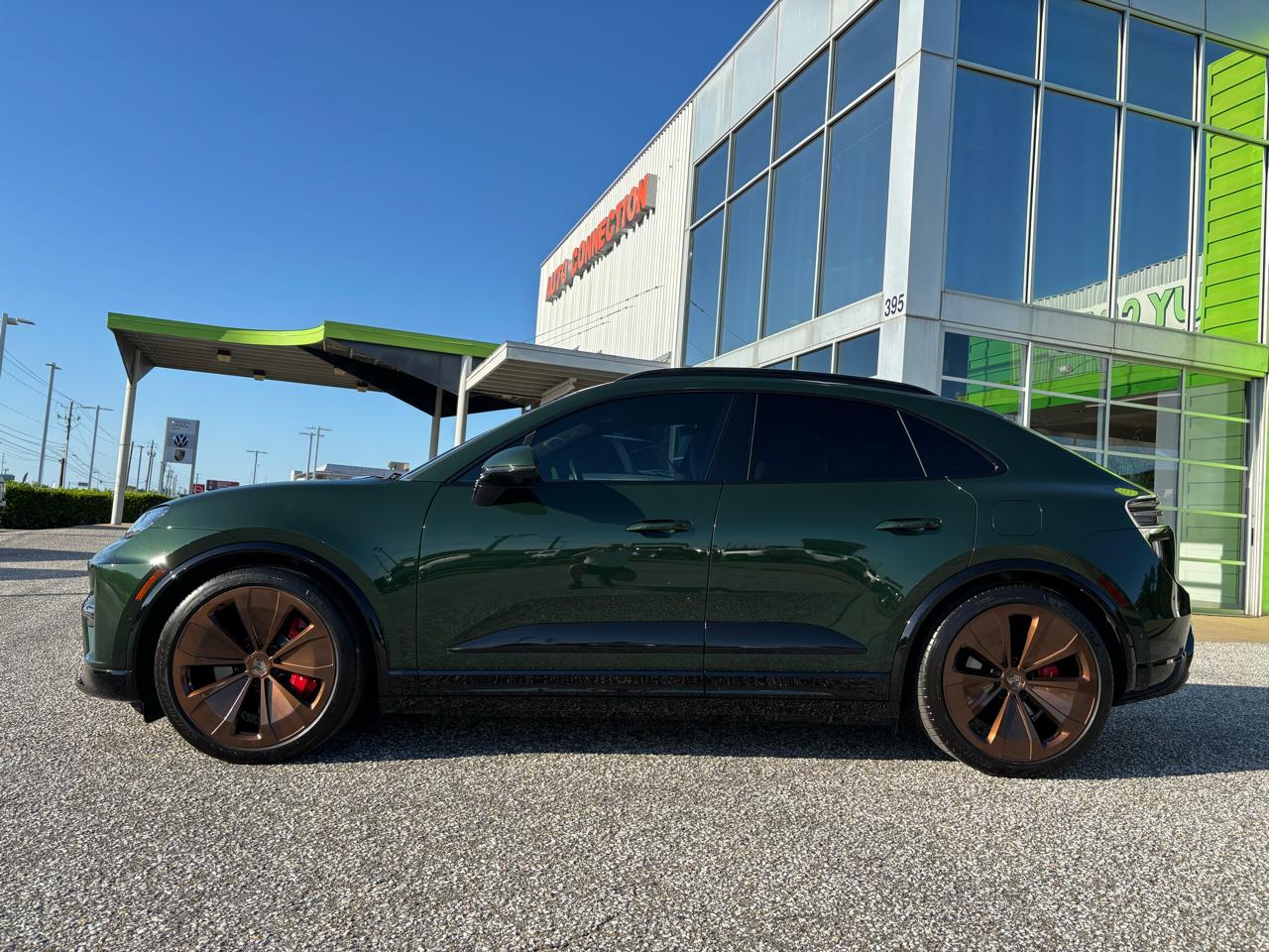 Porsche Macan Electric Turbo AWD 2024