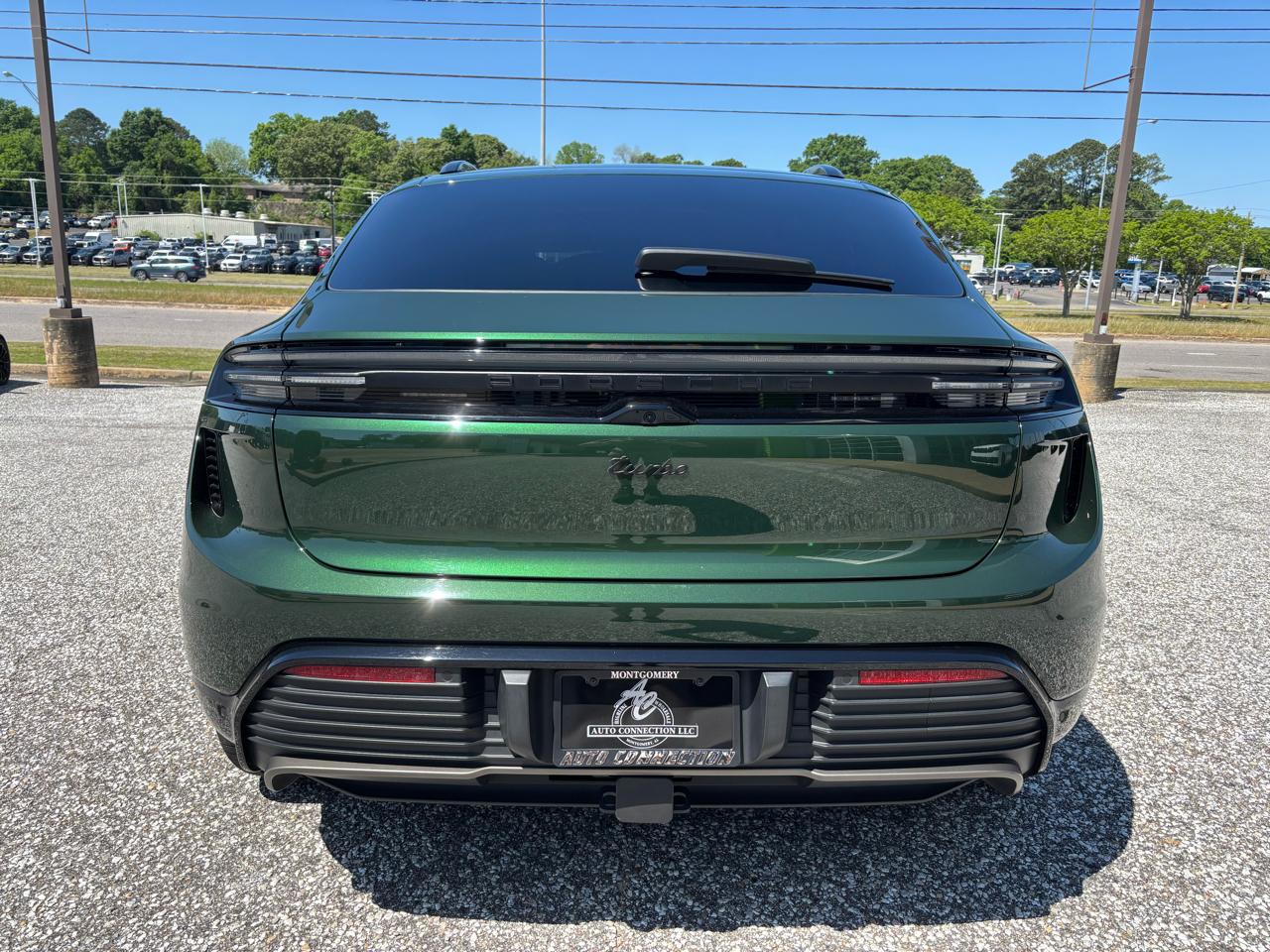 Porsche Macan Electric Turbo AWD 2024