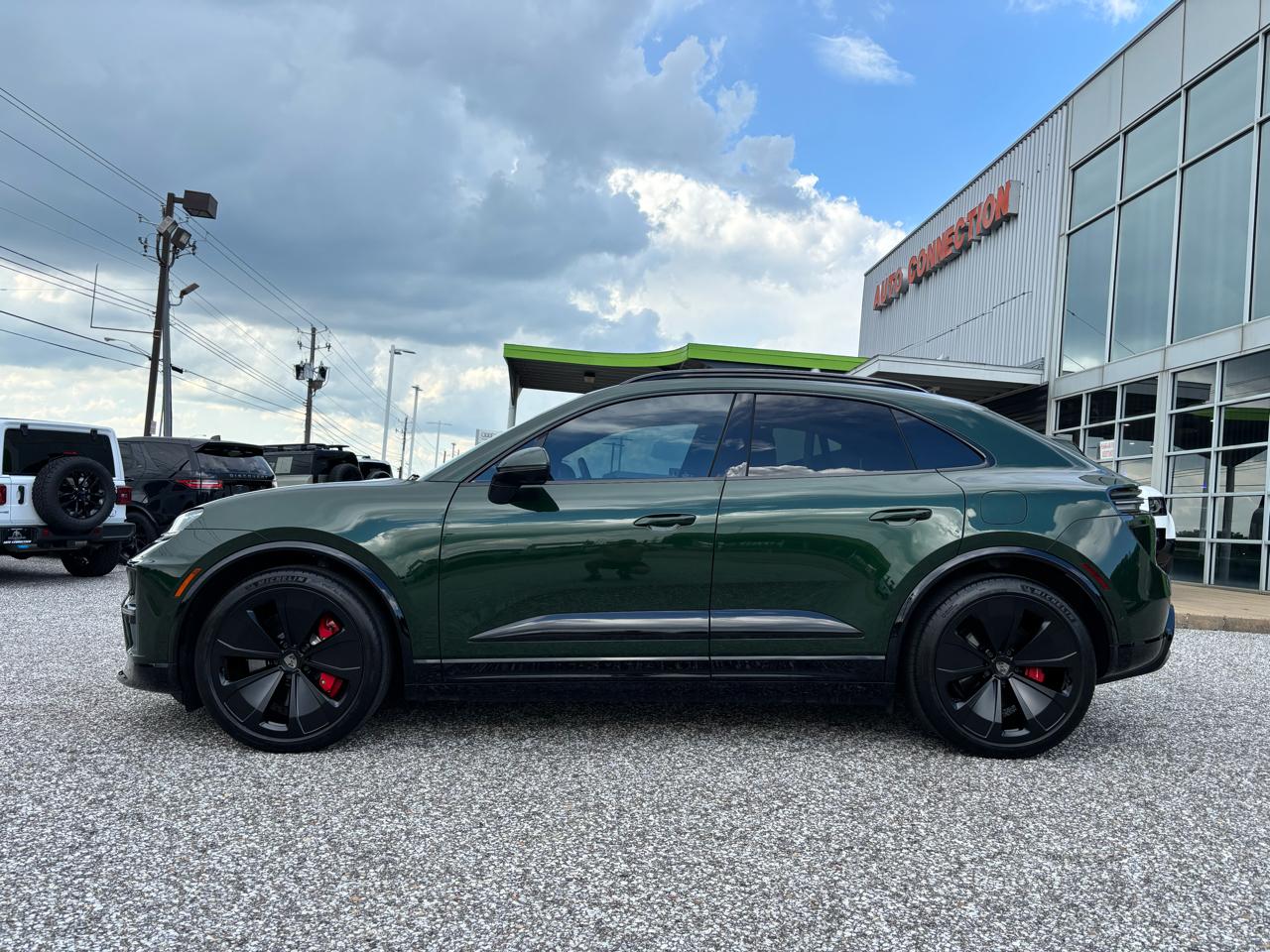 Porsche Macan Electric Turbo AWD 2024
