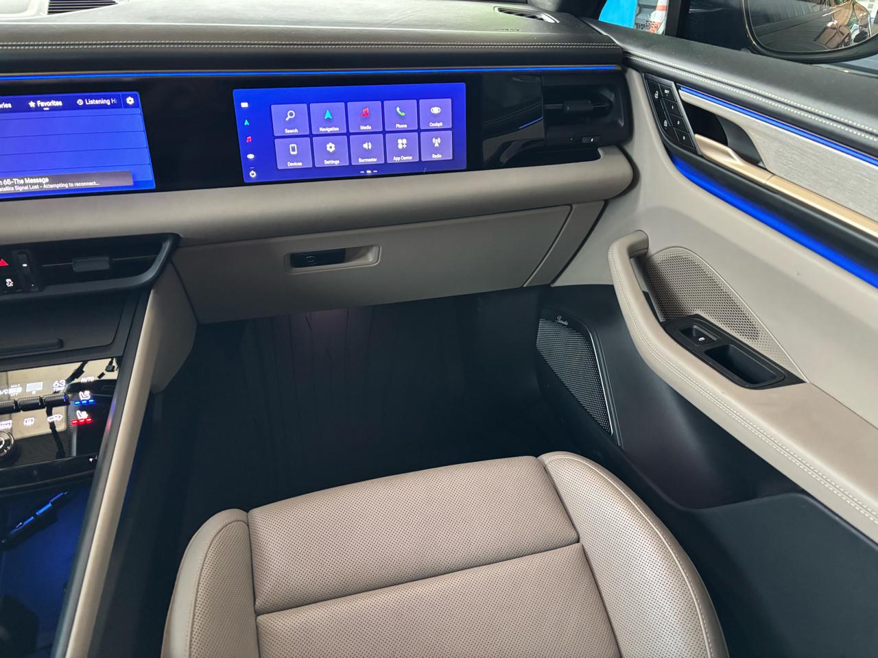 Porsche Macan Electric Turbo AWD 2024