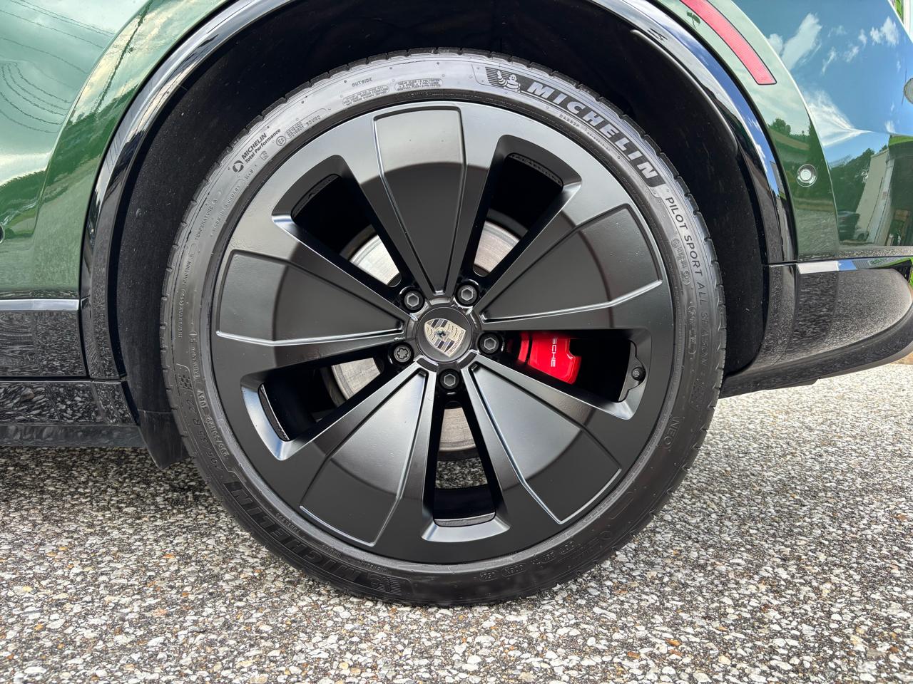 Porsche Macan Electric Turbo AWD 2024