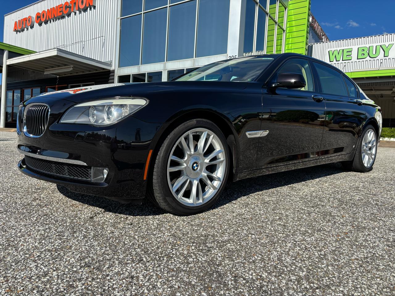 BMW 7 Series 4dr Sdn 750Li RWD 2012