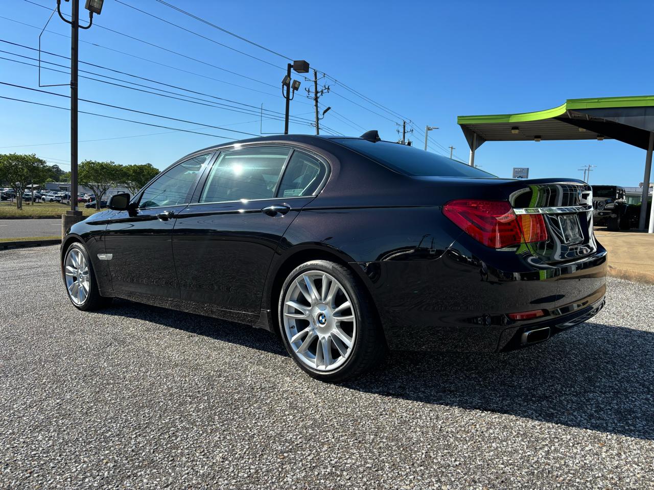 BMW 7 Series 4dr Sdn 750Li RWD 2012
