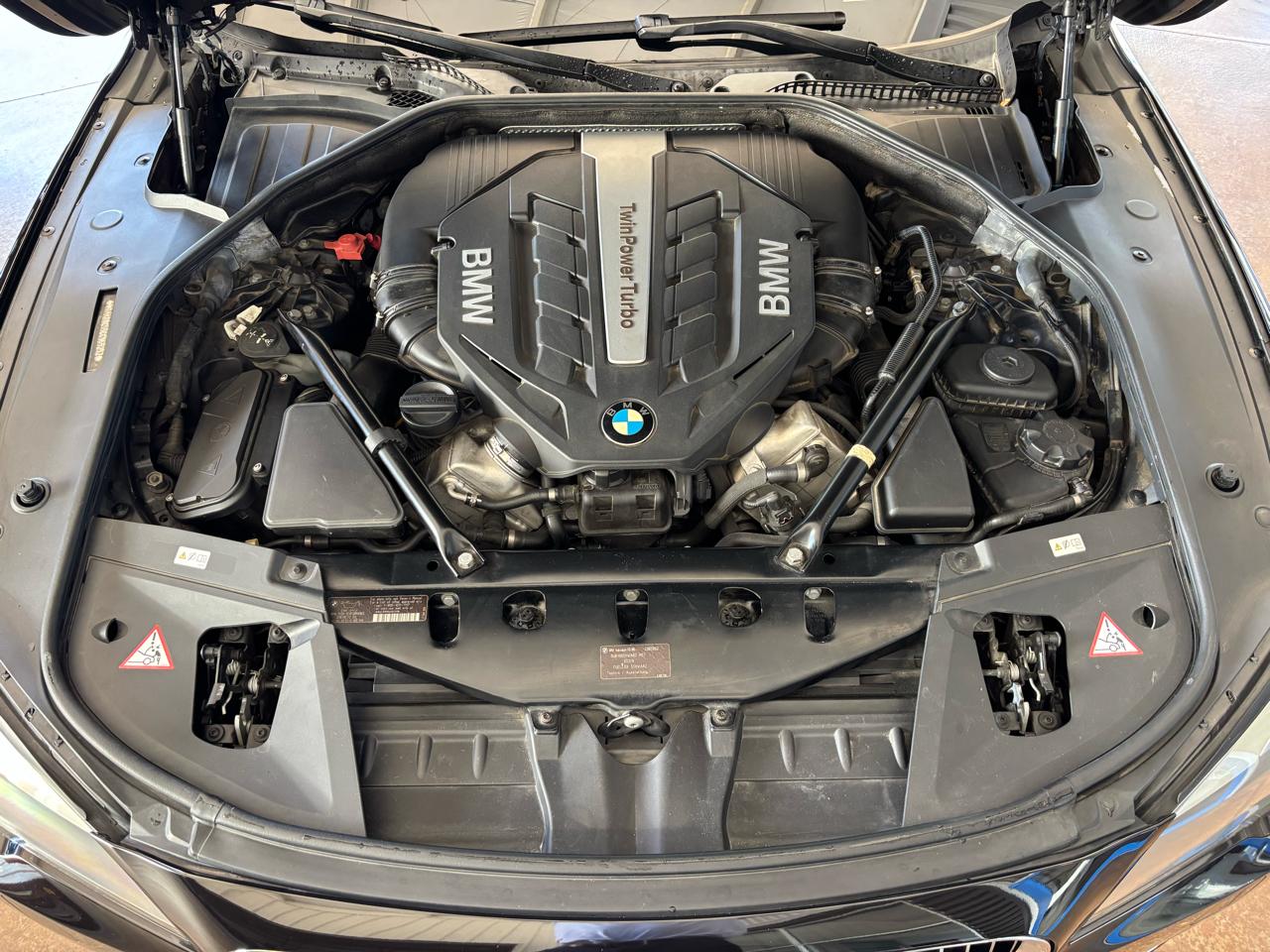 BMW 7 Series 4dr Sdn 750Li RWD 2012