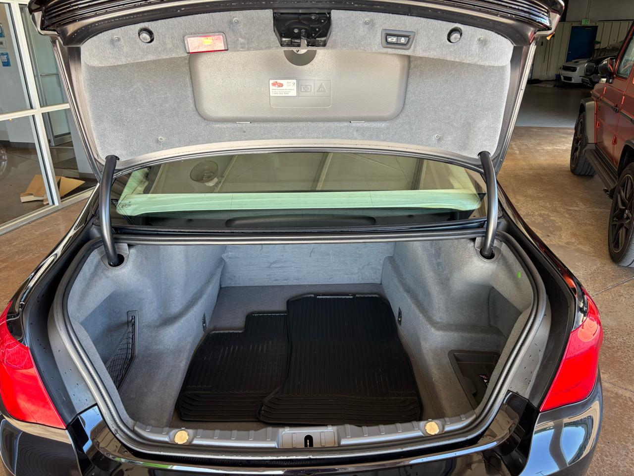 BMW 7 Series 4dr Sdn 750Li RWD 2012