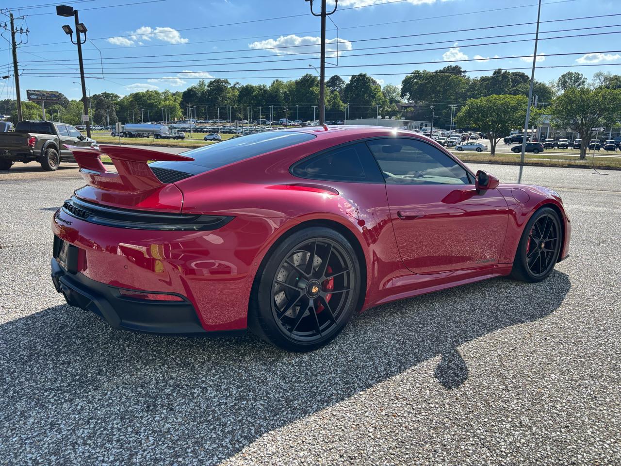 Porsche 911 Carrera 4 GTS Coupe 2025