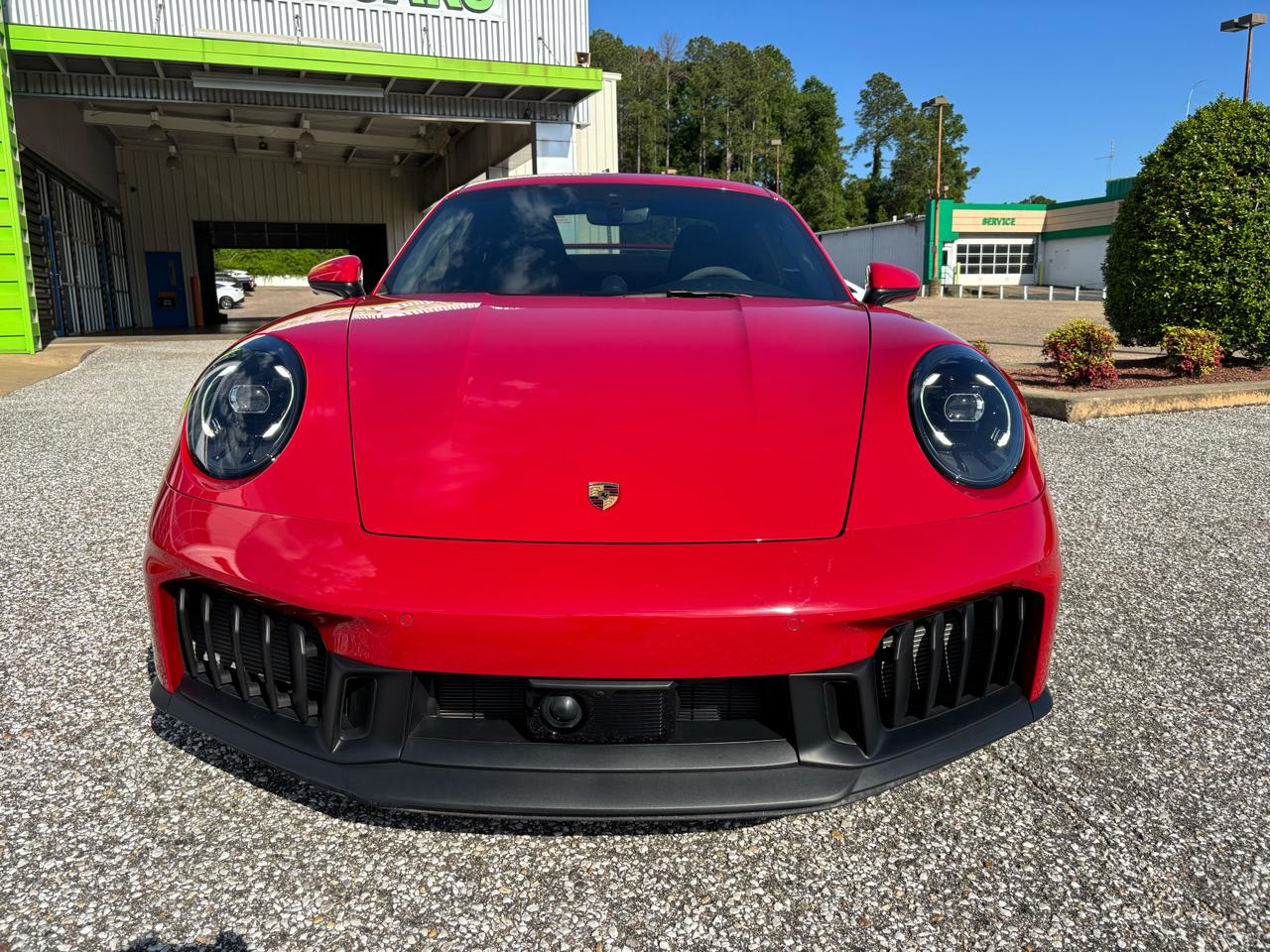 Porsche 911 Carrera 4 GTS Coupe 2025