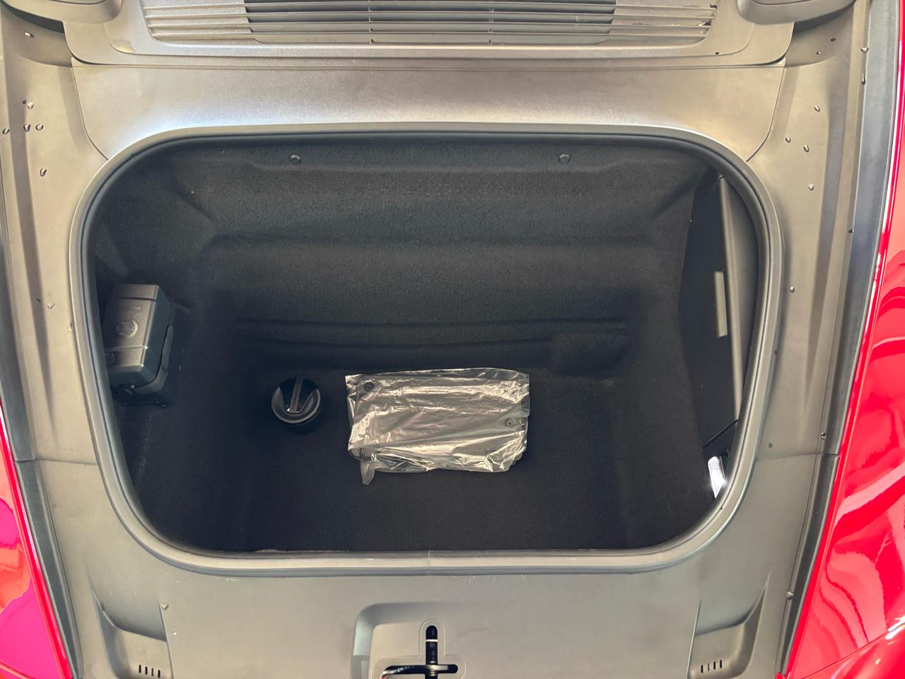 Porsche 911 Carrera 4 GTS Coupe 2025